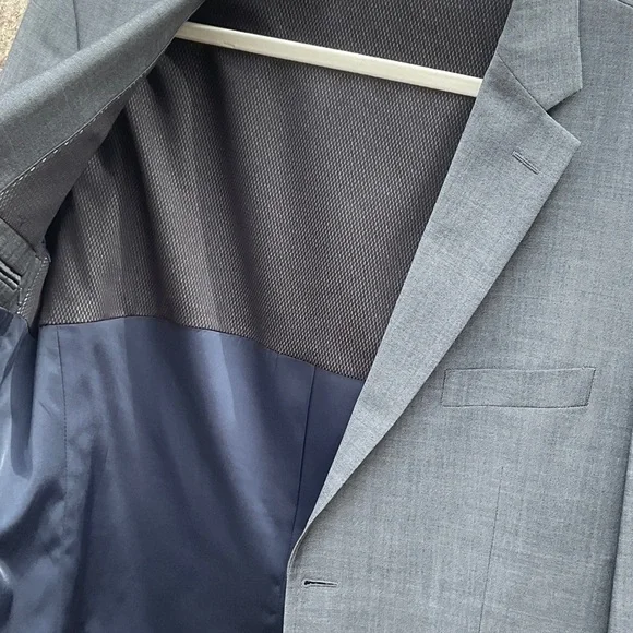 🔥 Take 50% OFF- Jos. A. Bank Men's Gray Suit Blazer